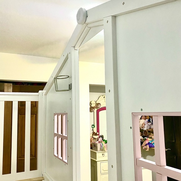 Cottage/Farmhouse bunk bed loft bed (Perfect condition) - Picture 11 of 16